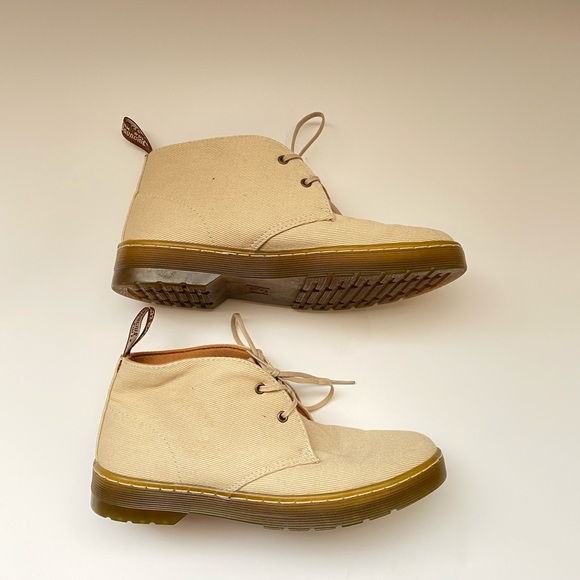 Dr Martens Unisex Dayton Sand Unisex Oxfords - Picture 4 of 8